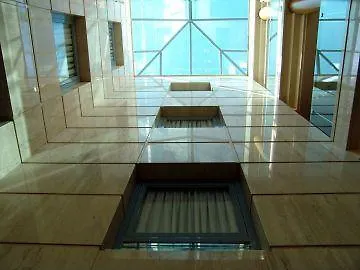 トレルス シニア ホテル