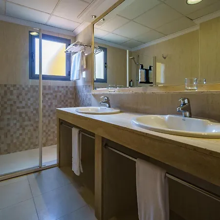 Hotel Torreluz Senior 3*